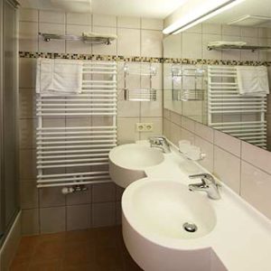 Badezimmer-001-1